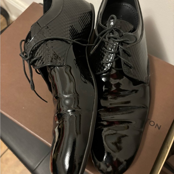 Louis Vuitton Patent leather Shoes - Picture 2 of 12